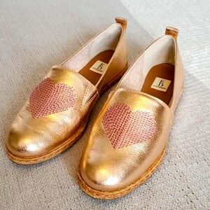 Ellen DeGeneres Ed Ellen DeGeneres Rose Gold Embroidered Heart Loafers
